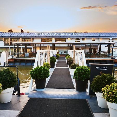 Vogue Boat Apartments บูดาเปสต์ ภายนอก รูปภาพ
