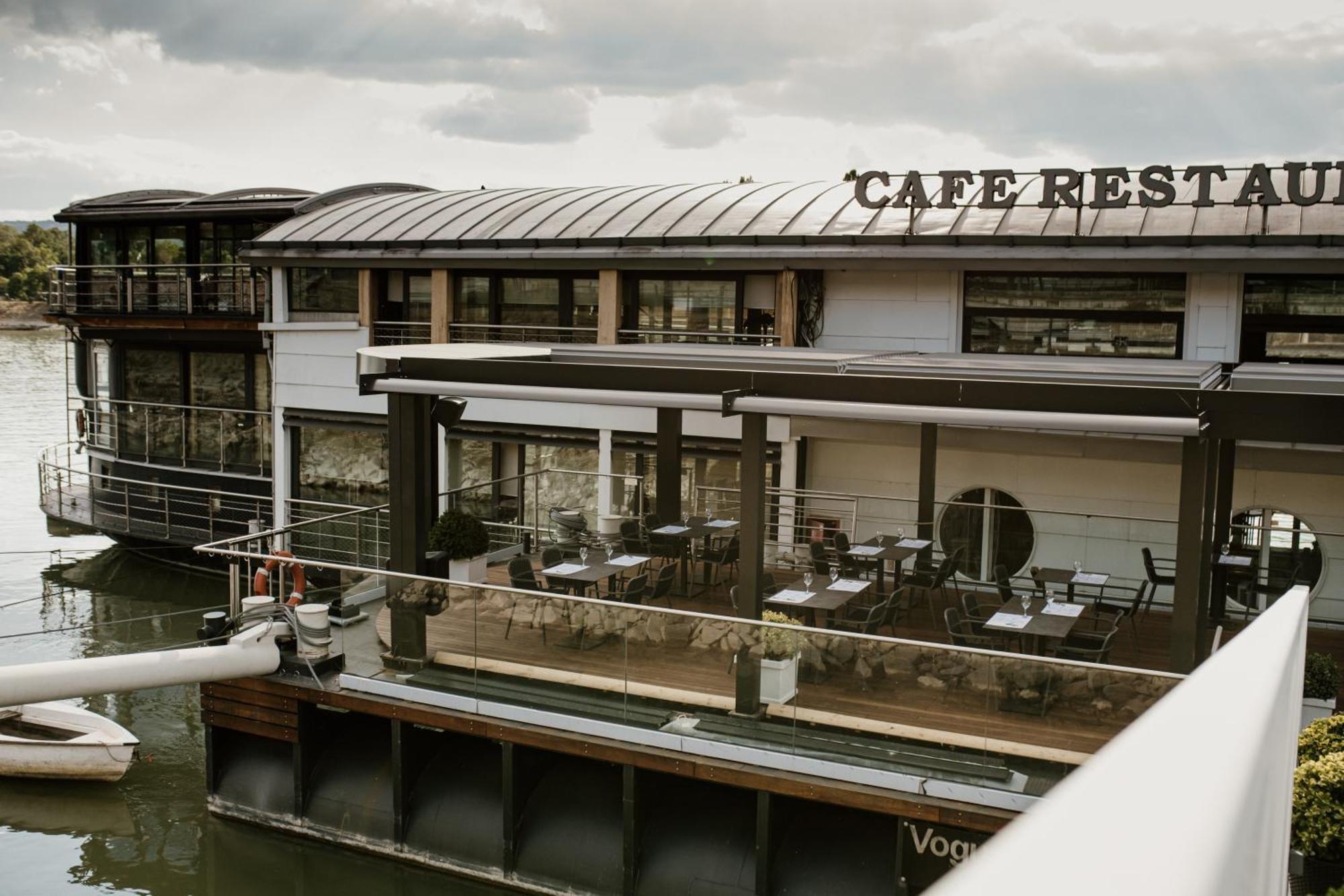 Vogue Boat Apartments บูดาเปสต์ ภายนอก รูปภาพ